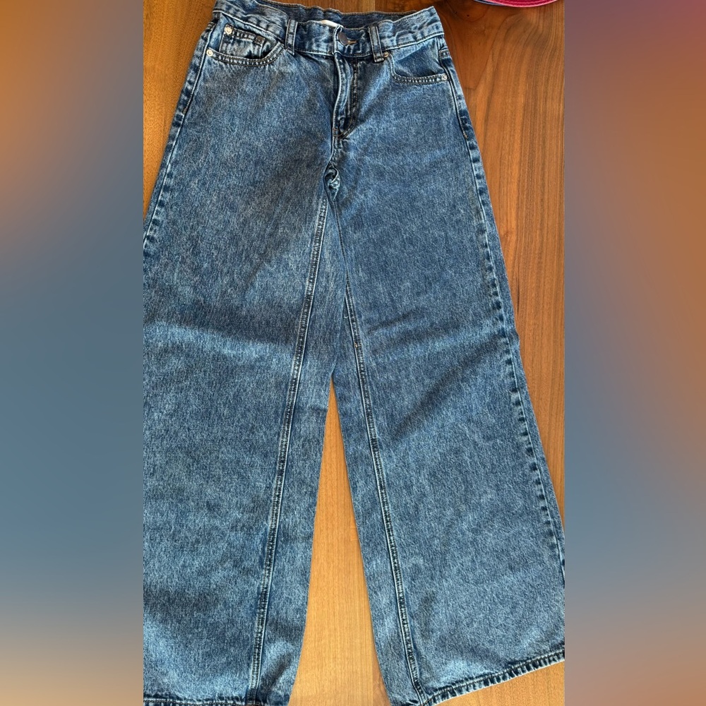 BDG A wide leg jeans, size 25